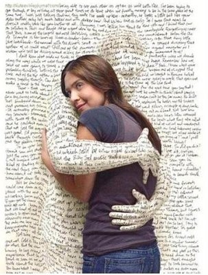 libro-abrazando-muchacha1.jpg