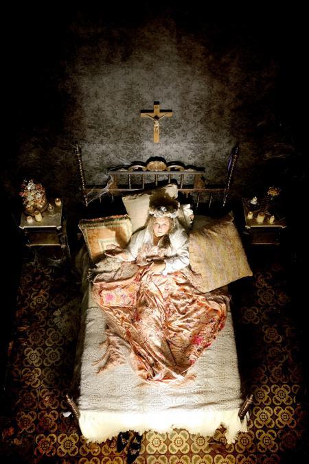 nobdulia-al-llit-de-mort.jpg