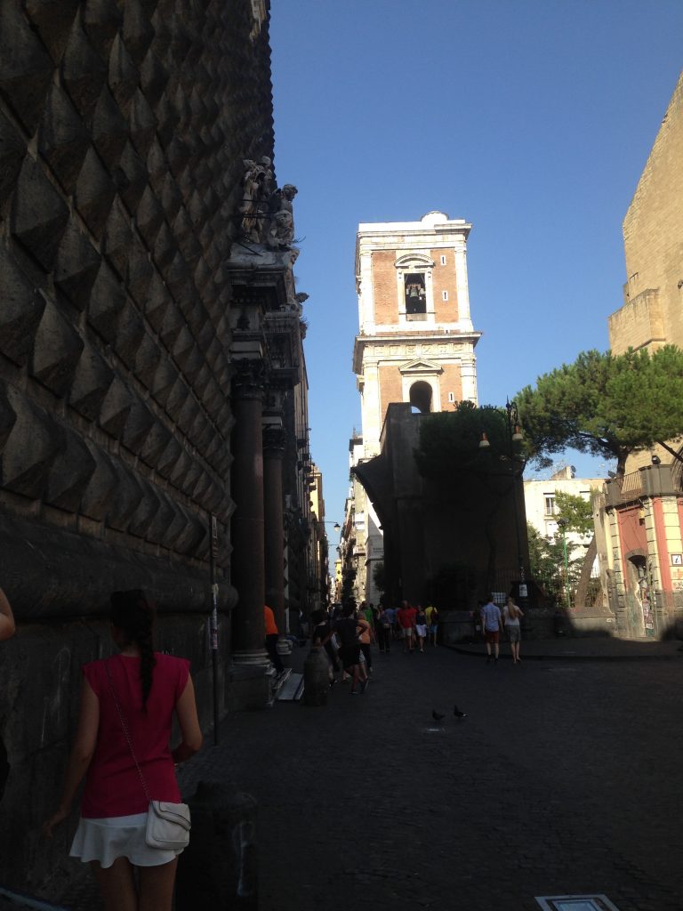 vista Lateral de la façana