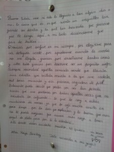 Moltes altres cartes com aquesta omplen el taulell de l'institut