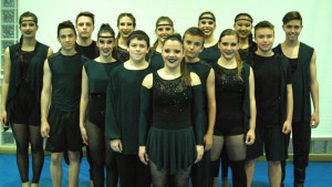 L'Alba amb el seu grup de Fit-Kid