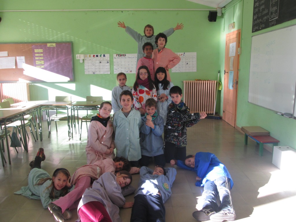 Representem la piràmide social a l'edat mitjana