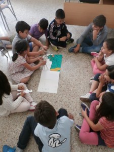 Expliquem un conte als companys de 3r. (2)