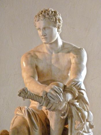 Escultura esculpida en marbre, del déu Ares.