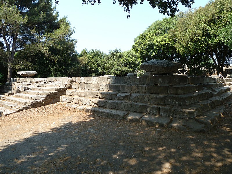 1. Temple dòric del segle VI aC