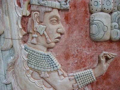 sacerdote-maya