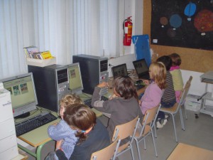 Mirant diferents cartells durant la història del cartellisme