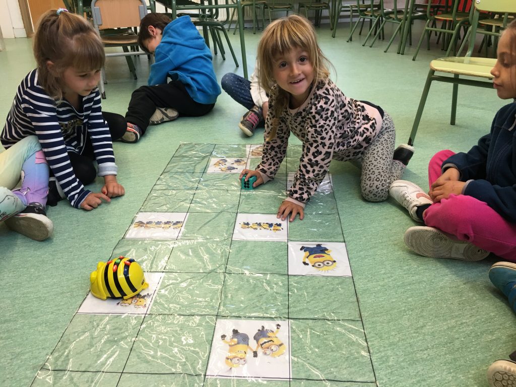 P4 - BeeBot i els Minions