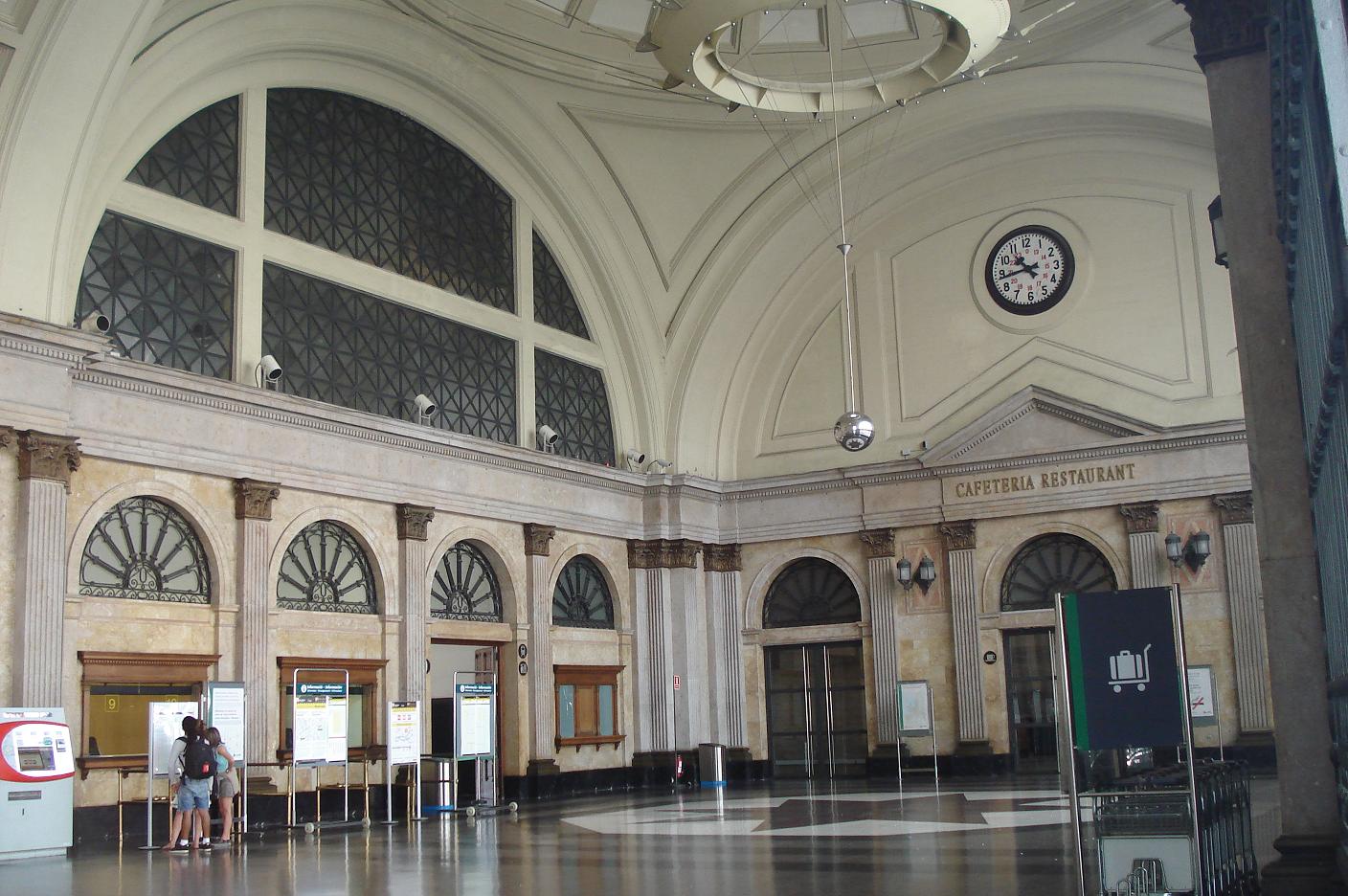 Una perspectiva del vestíbulo de la Estación