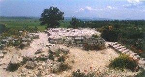 Fotografia de les restes del Temple d'Atena de la Troia IX