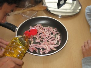 ----faves a la menta i pèsols amb bacon 011