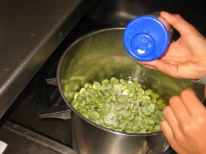 ---faves a la menta i pèsols amb bacon 019