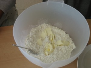 ---brioxos de panses i xocolata 014