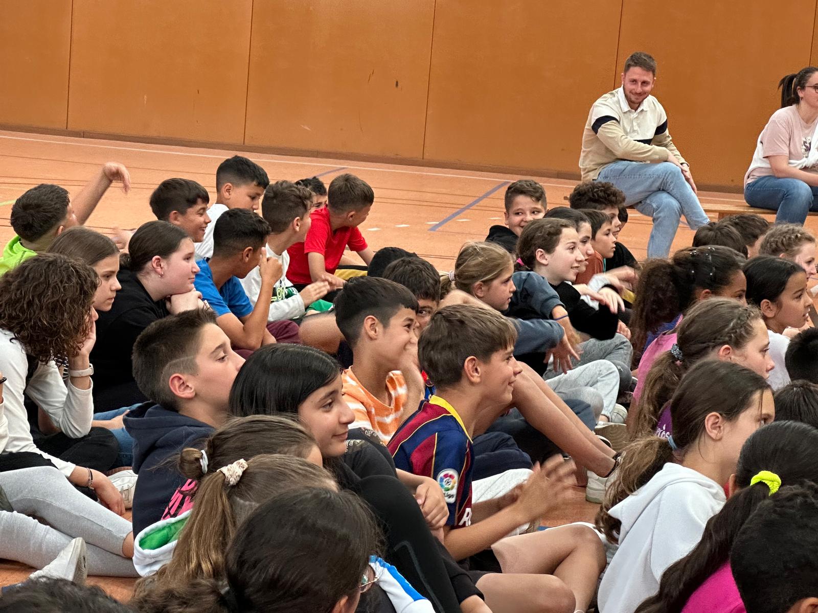 b978d2ea-20f9-4c23-ab49-c56c045c5a0d