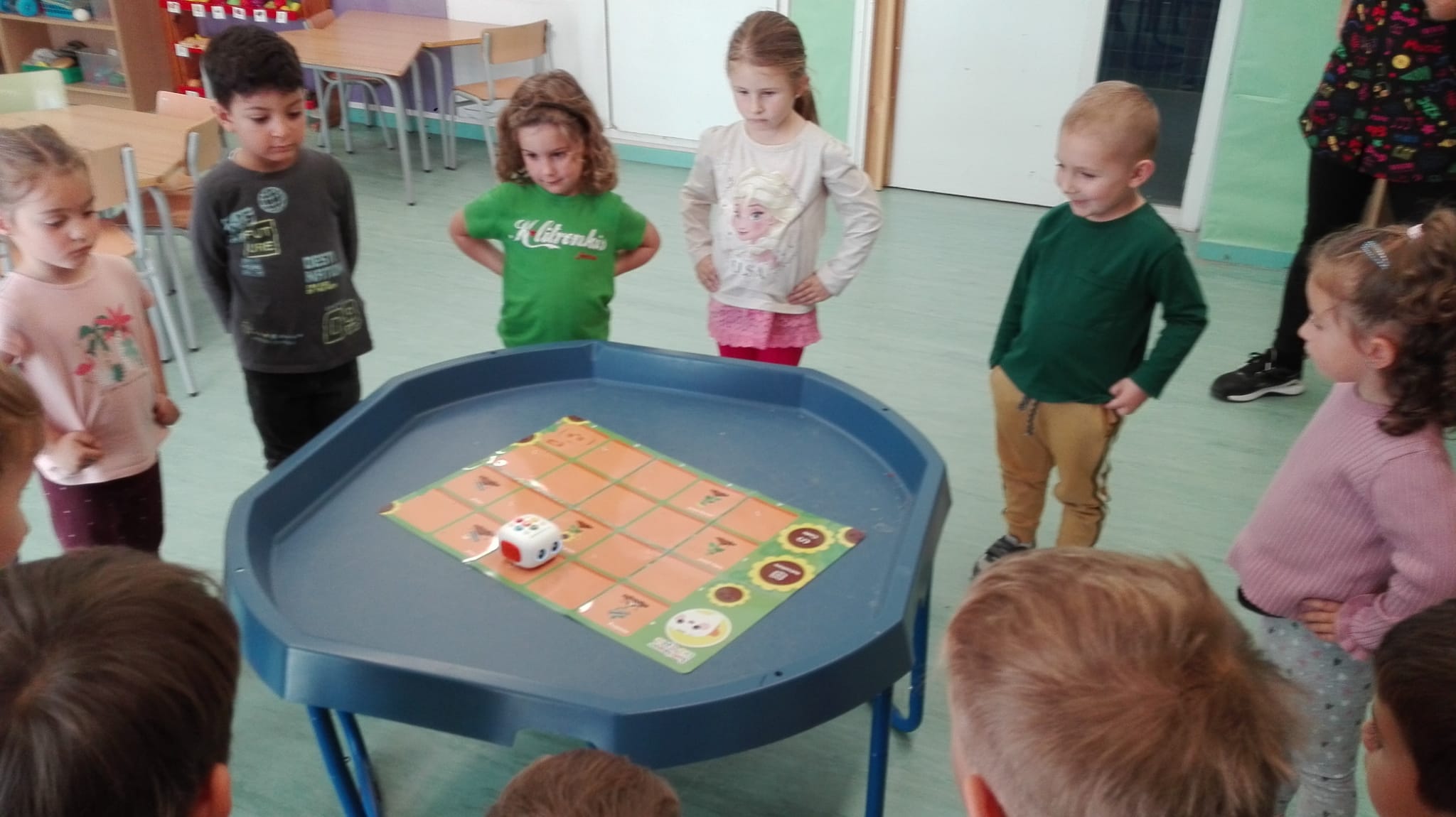 d8e69d43-fd17-4983-b3ff-455db71f9677