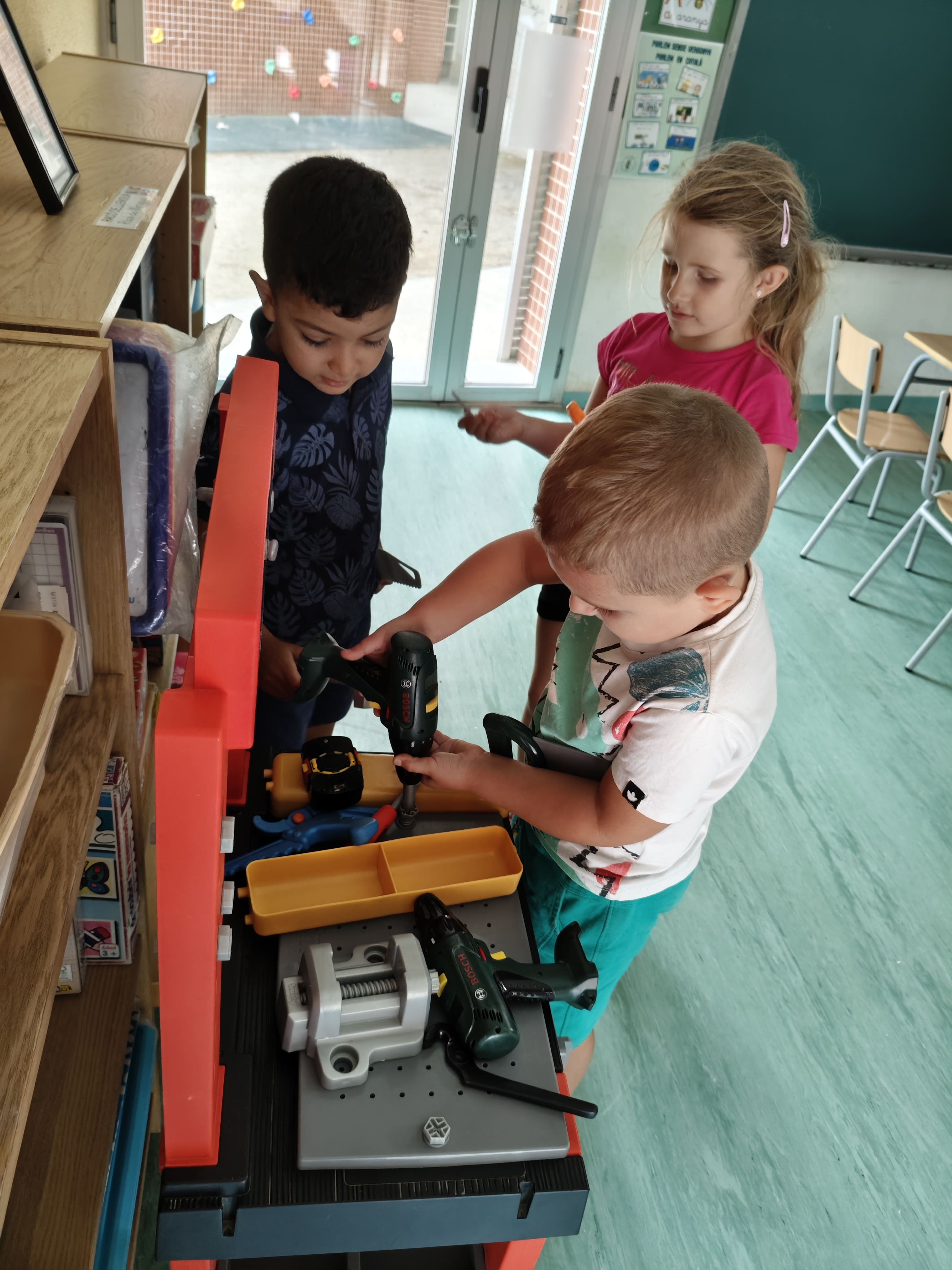 ILYAS, CRISTIAN I ILYAS-min