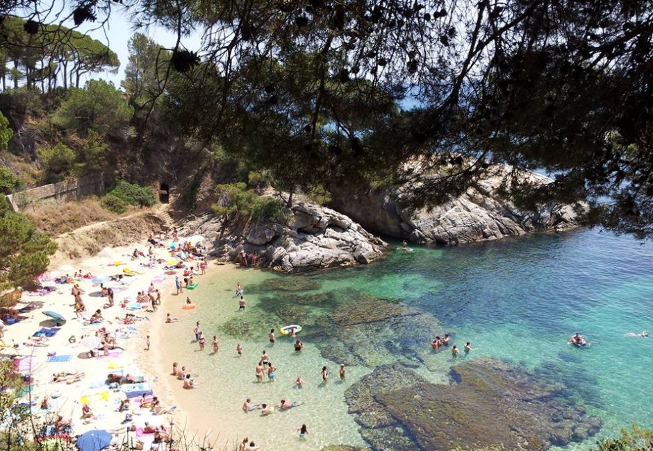 cropped-platja-d-aro-girona-cala-del-pi.jpg