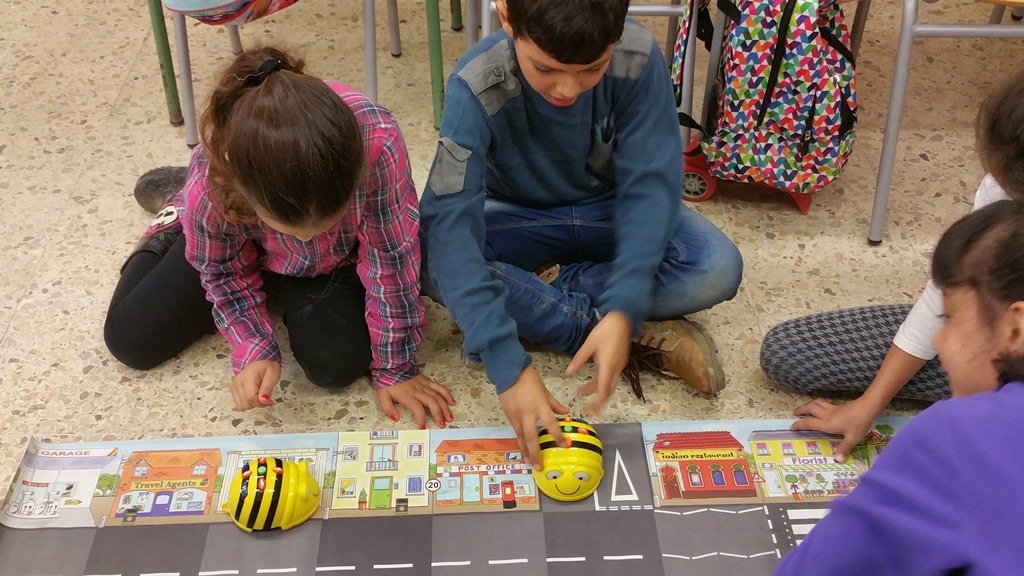 16-17-beebot-2b-11