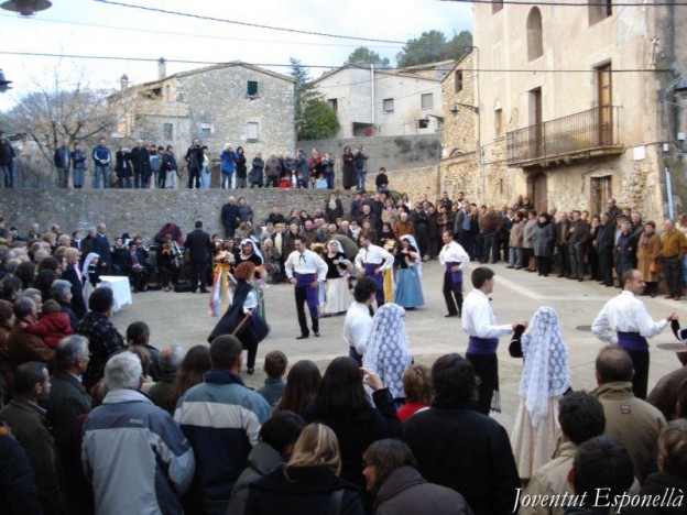 ESPONELLÀ BIBLIOTECA DE L'ESCOLA D'ESPONELLÀ