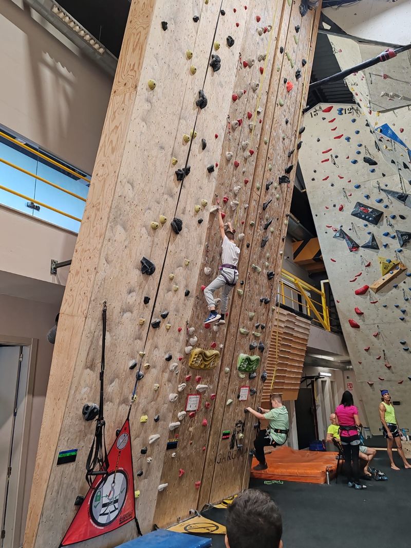 a18807c5-a04c-4d9b-be21-0ff6d3a4ec54