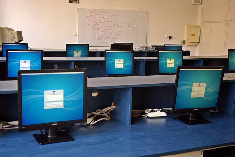 igy-oktatnak-a-kozepiskolak_screenshot_20141120153046_7_original_760x760