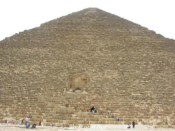 El buit misteriós de la piràmide de Keops i la física de partícules