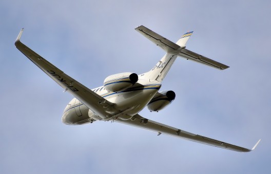 hawker_jet_takeoff_aircraft_airplane_sky_flight_business-771443