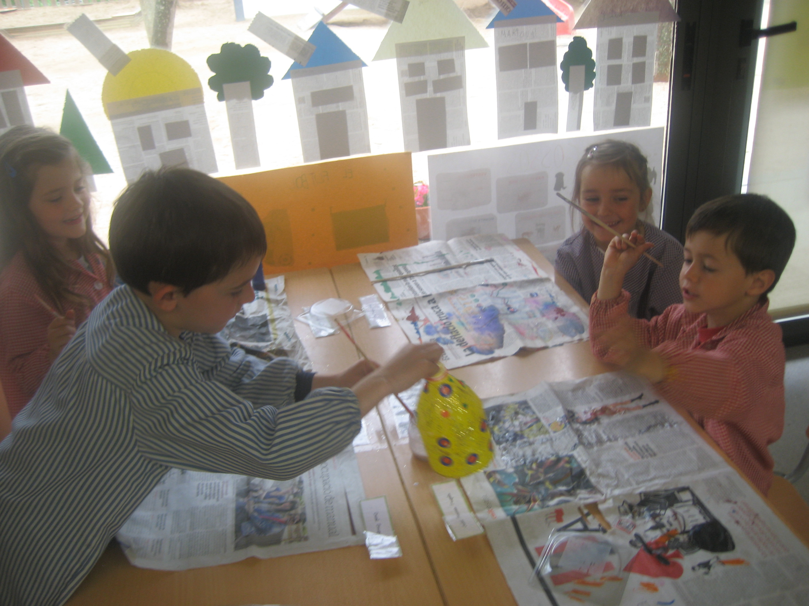treball cooperatiu flors de primavera (20)
