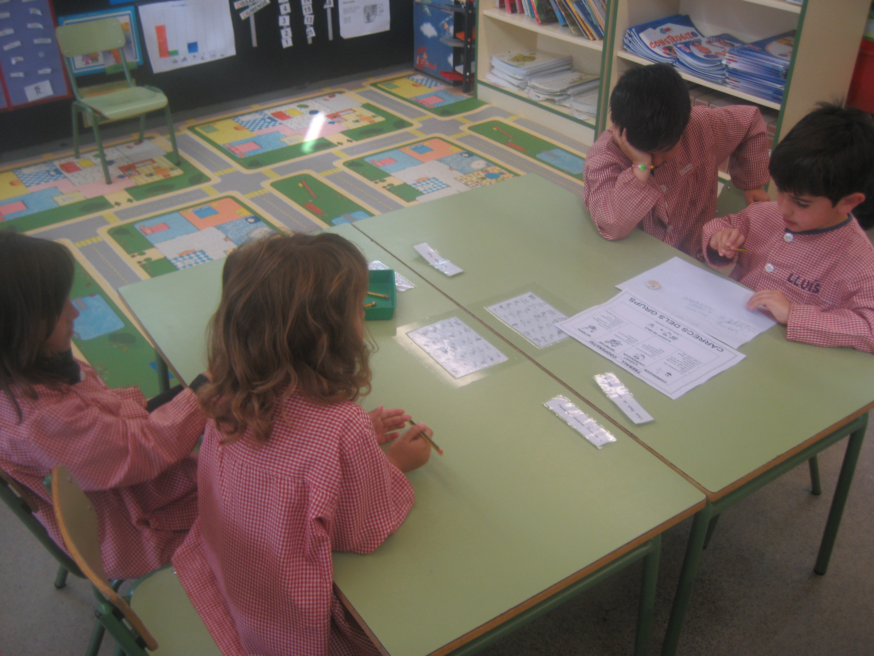 treball cooperatiu flors de primavera (6)