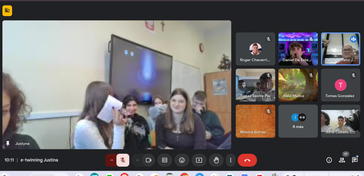 Online Austausch der Elftklässler aus Dertosa und Wolomin: Ein interkulturelles Erlebnis