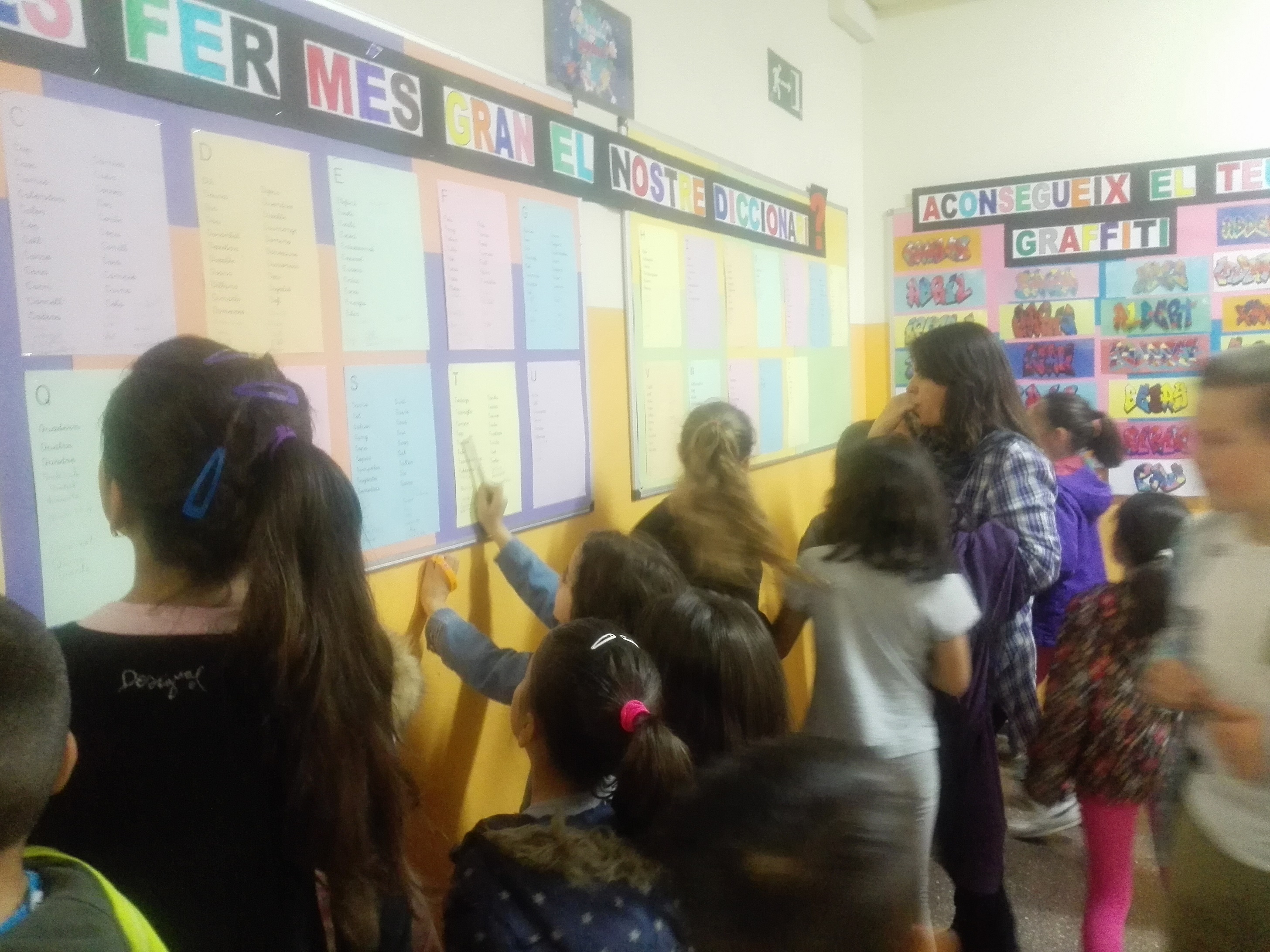 fem el diccionari entre tots